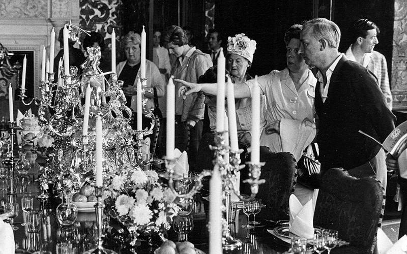 An early tour of Longleat, opened to the public in 1949 