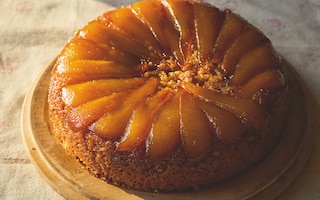 daylesford pear and walnut cake