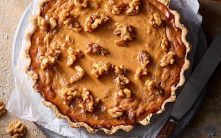 pumpking and walnut pie